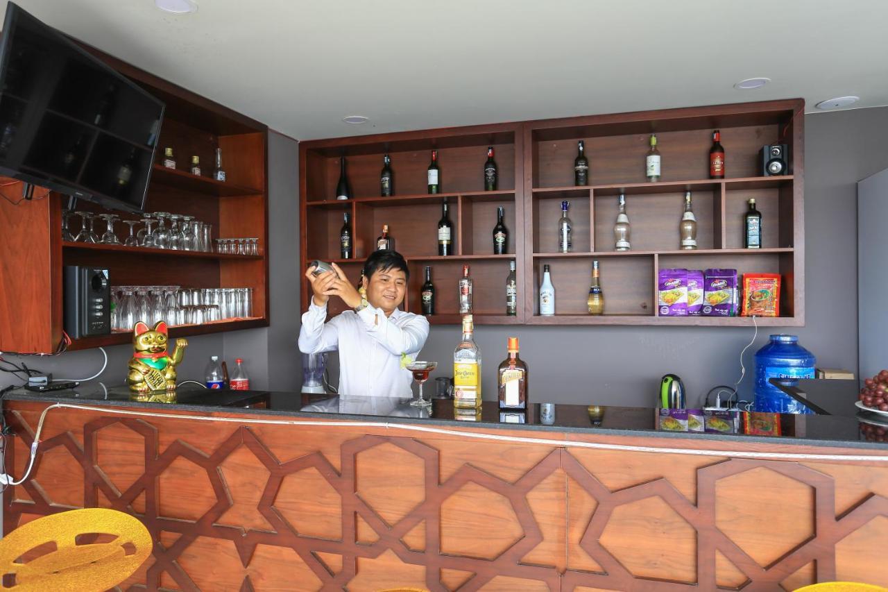 Hacom Galaxy Hotel Фанранґ Екстер'єр фото